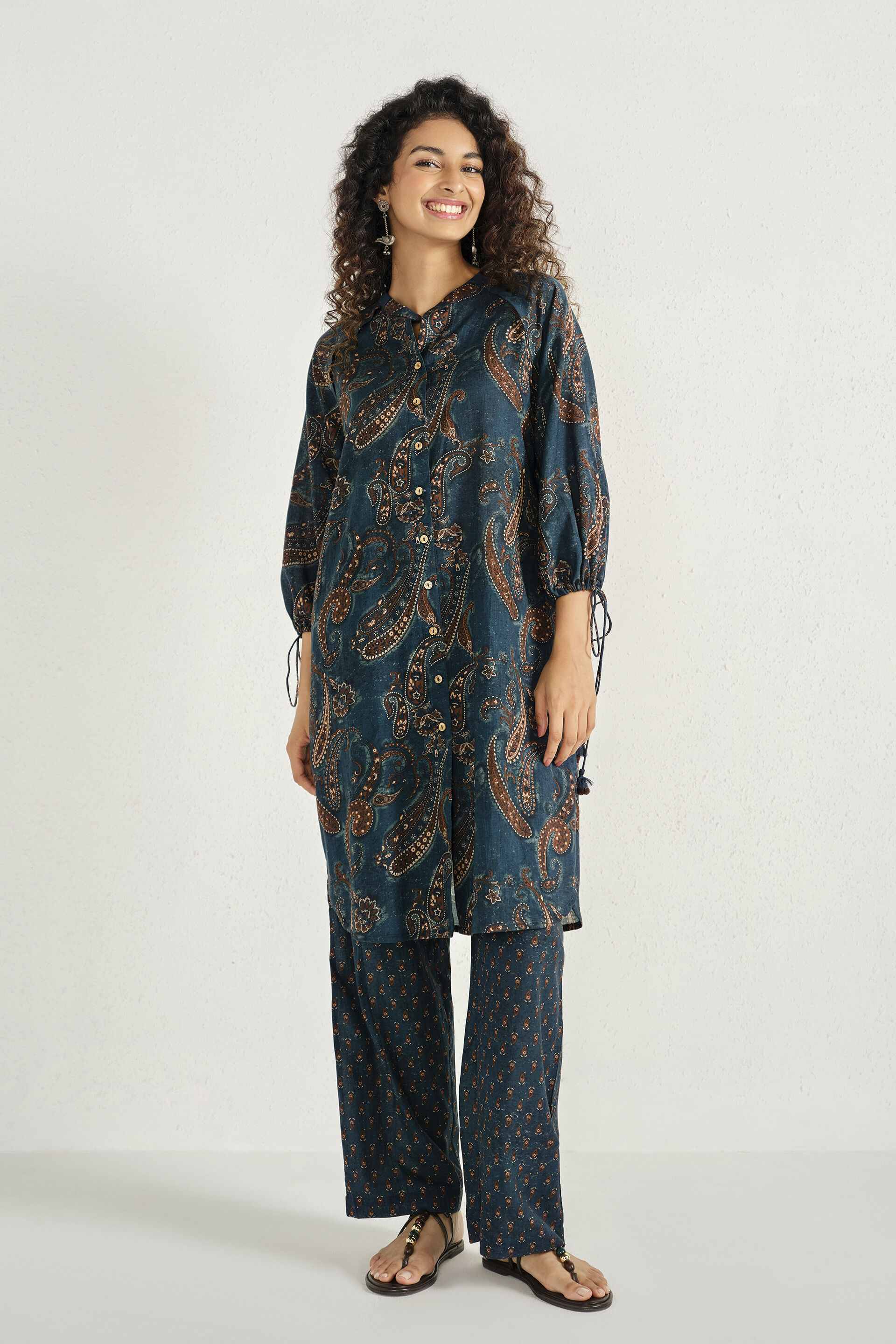 Printed Kurta Set in Indigo, Indigo, image 2